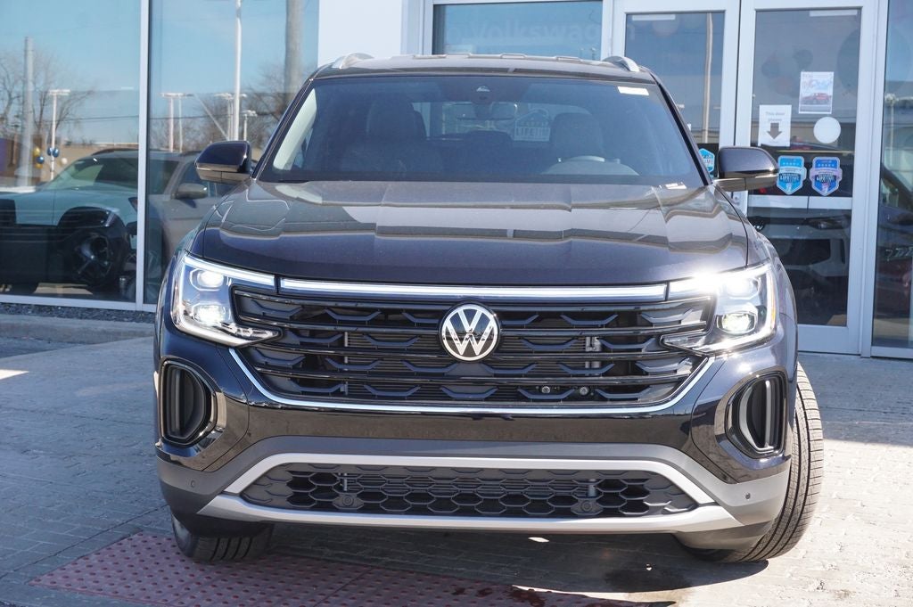 2026 Volkswagen Atlas Cross Sport 2.0T SE w/Technology