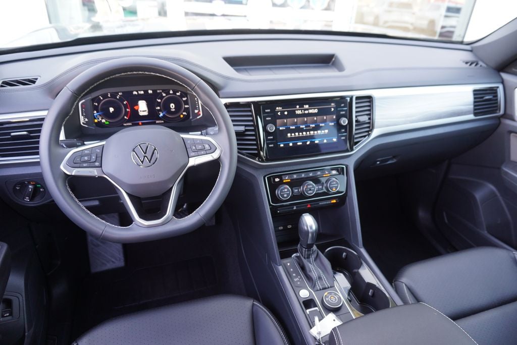 2023 Volkswagen Atlas Cross Sport 2.0T SE w/Technology
