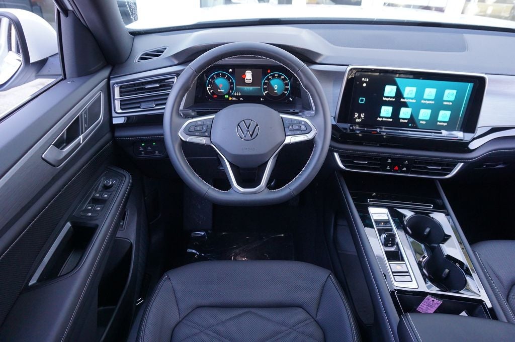 2026 Volkswagen Atlas Cross Sport 2.0T SE w/Technology