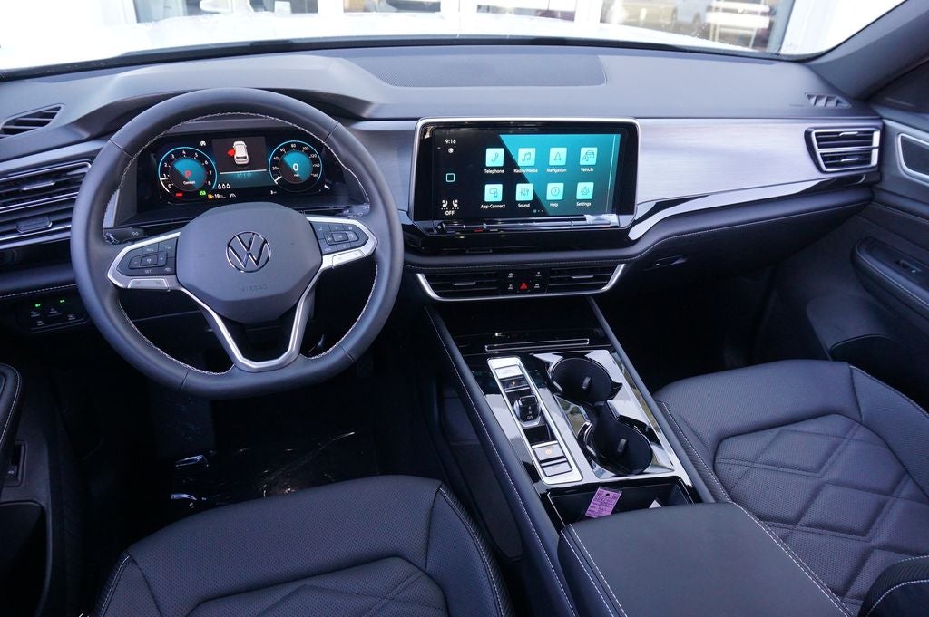 2026 Volkswagen Atlas Cross Sport 2.0T SE w/Technology