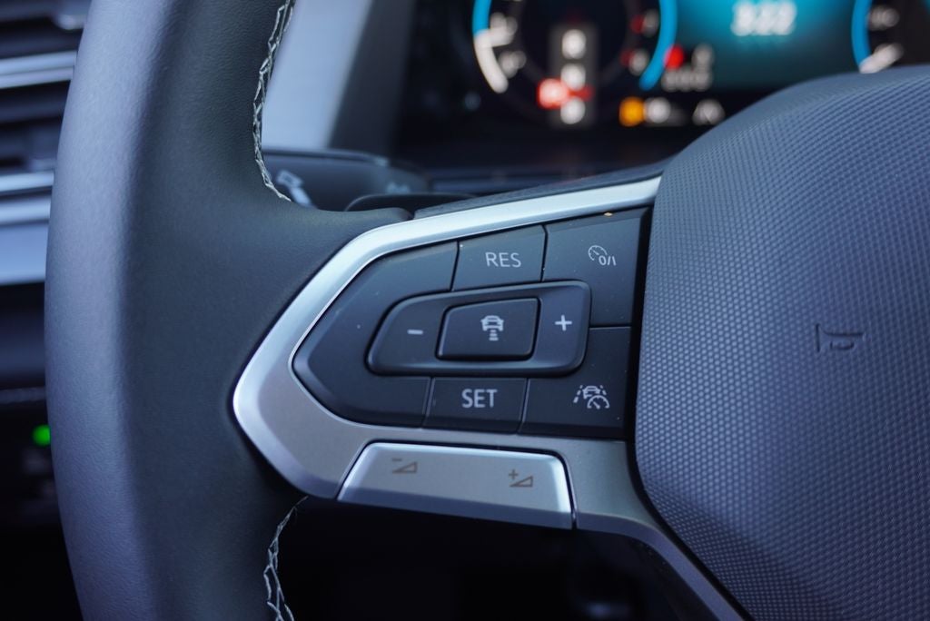 2026 Volkswagen Atlas Cross Sport SE w/Technology