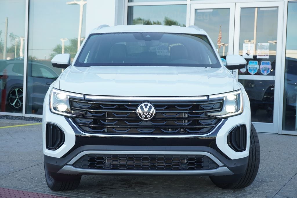 2026 Volkswagen Atlas Cross Sport SE w/Technology