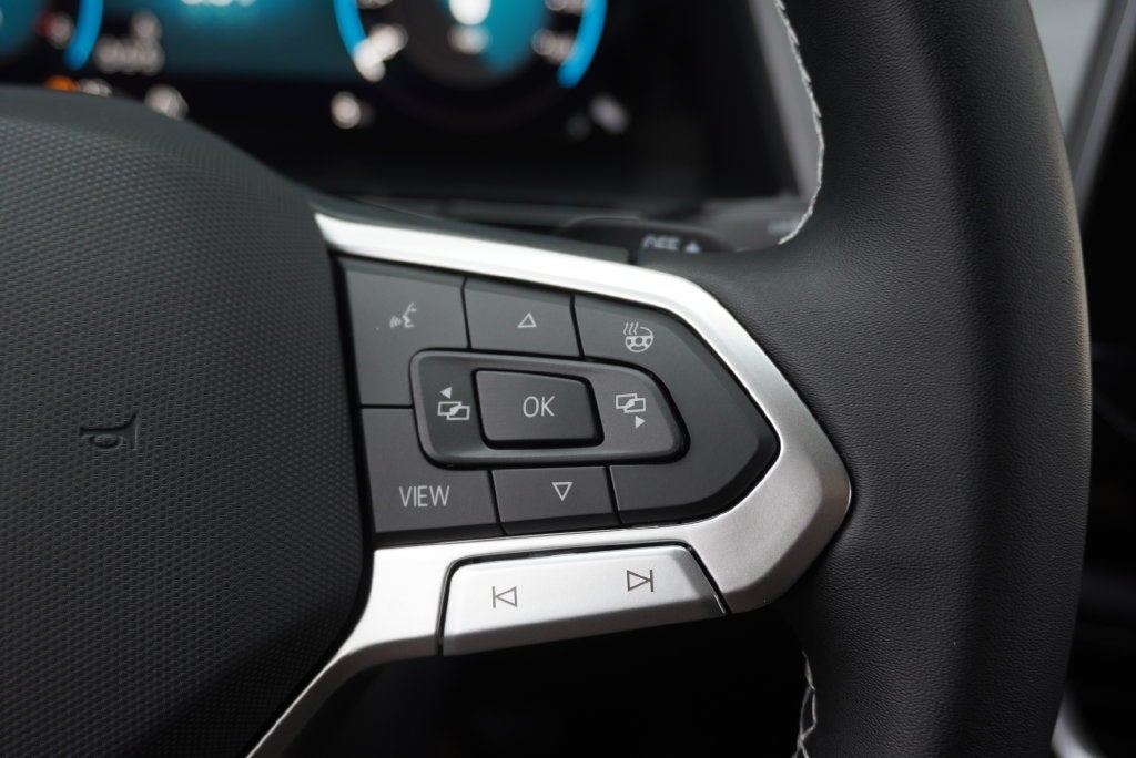 2026 Volkswagen Atlas Cross Sport SE w/Technology