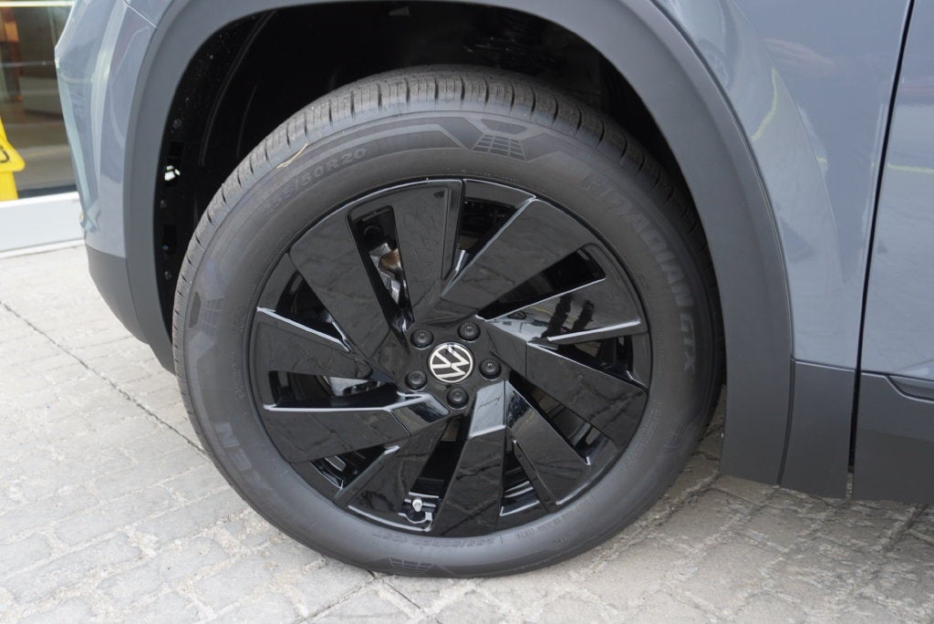 2026 Volkswagen Atlas Cross Sport SE w/Technology