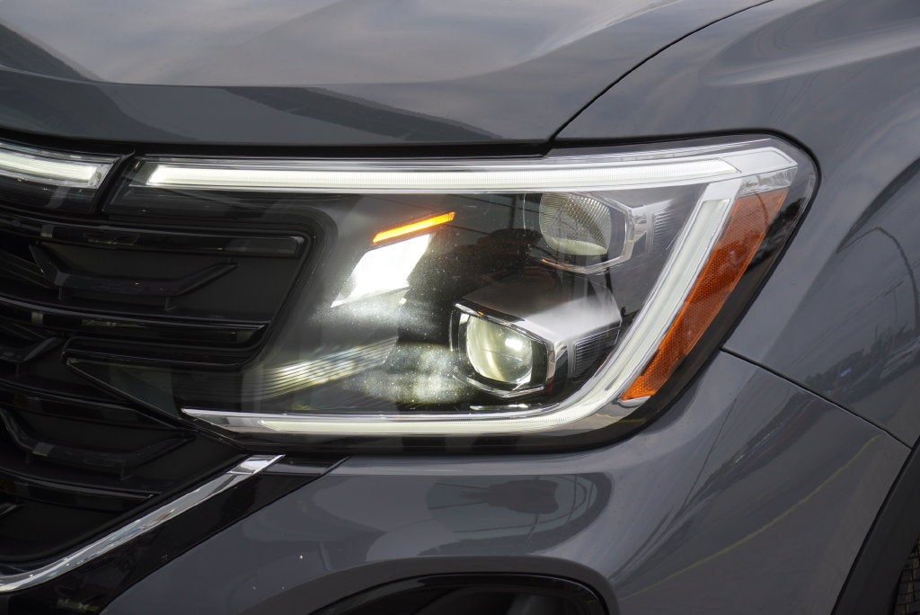2026 Volkswagen Atlas Cross Sport SE w/Technology