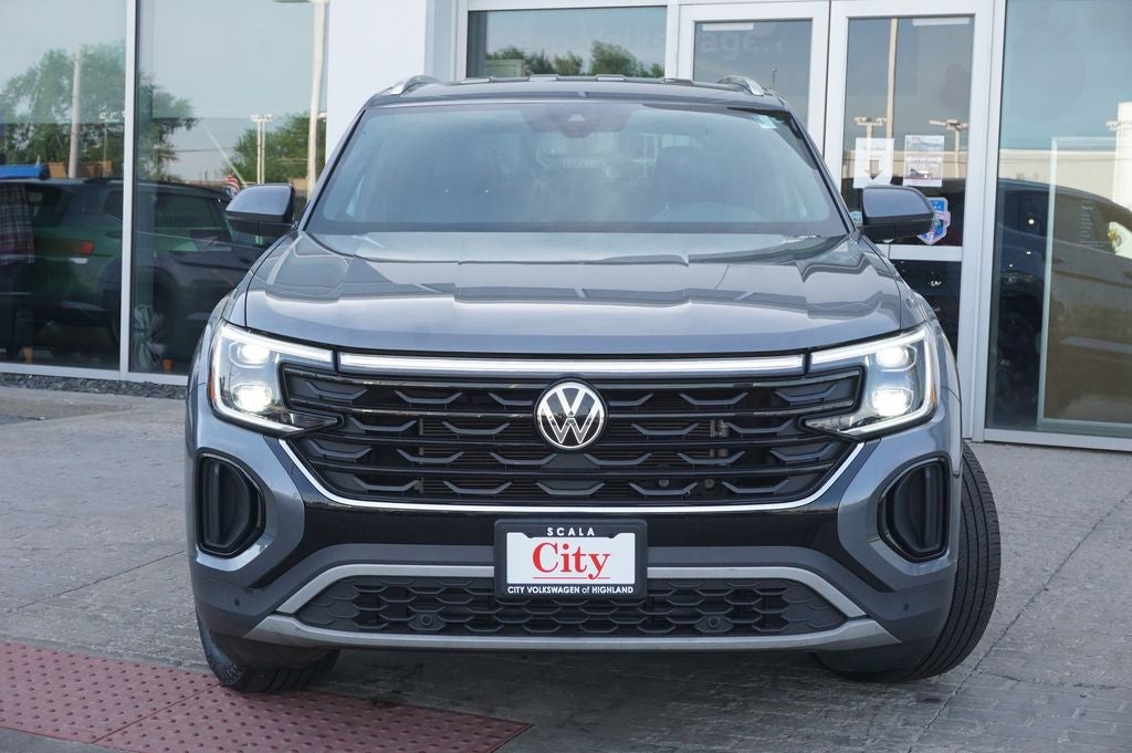 2024 Volkswagen Atlas Cross Sport 2.0T SE w/Technology