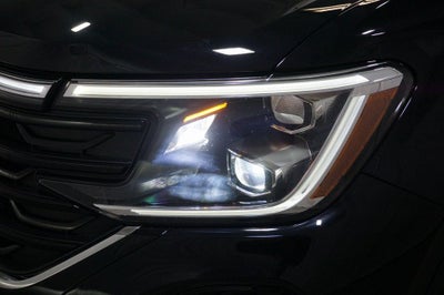 2025 Volkswagen Atlas Cross Sport 2.0T SE w/Technology