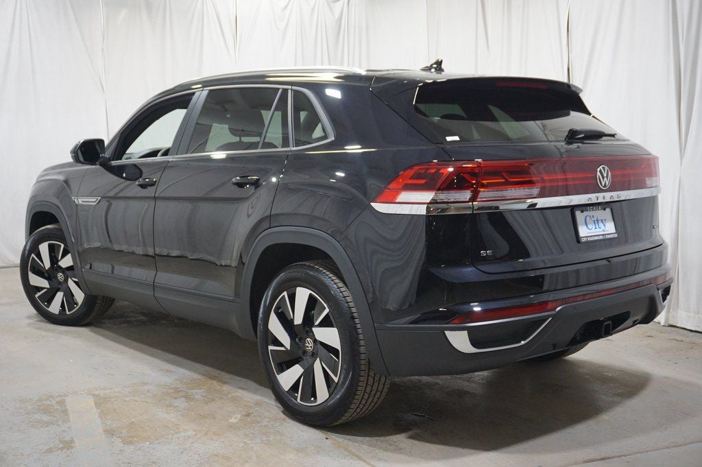 2025 Volkswagen Atlas Cross Sport 2.0T SE w/Technology