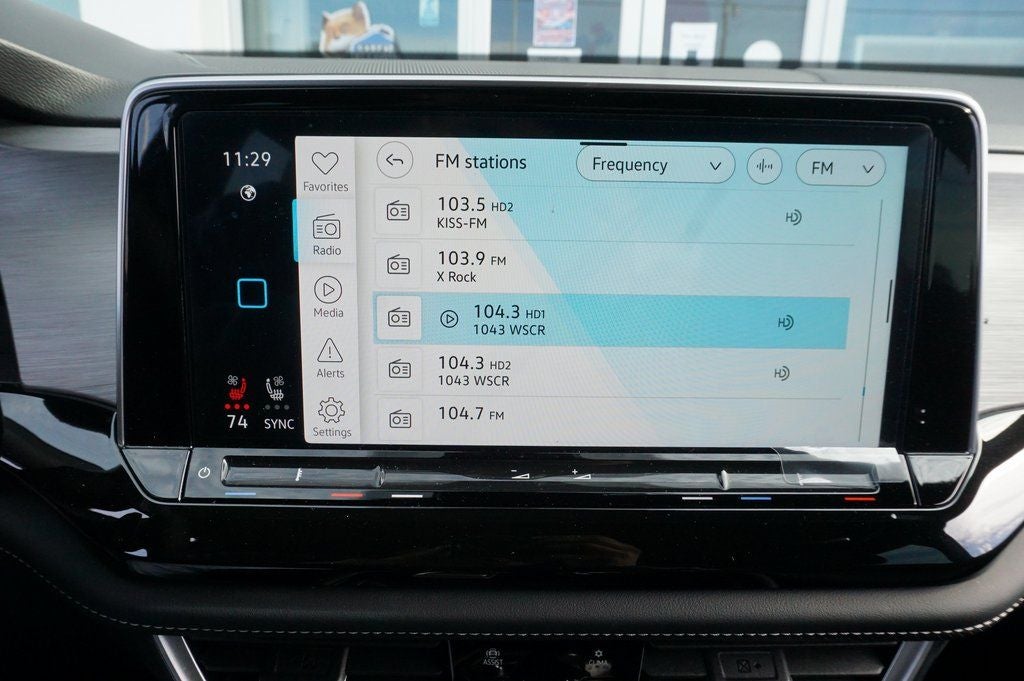 2025 Volkswagen Atlas Cross Sport 2.0T SE w/Technology