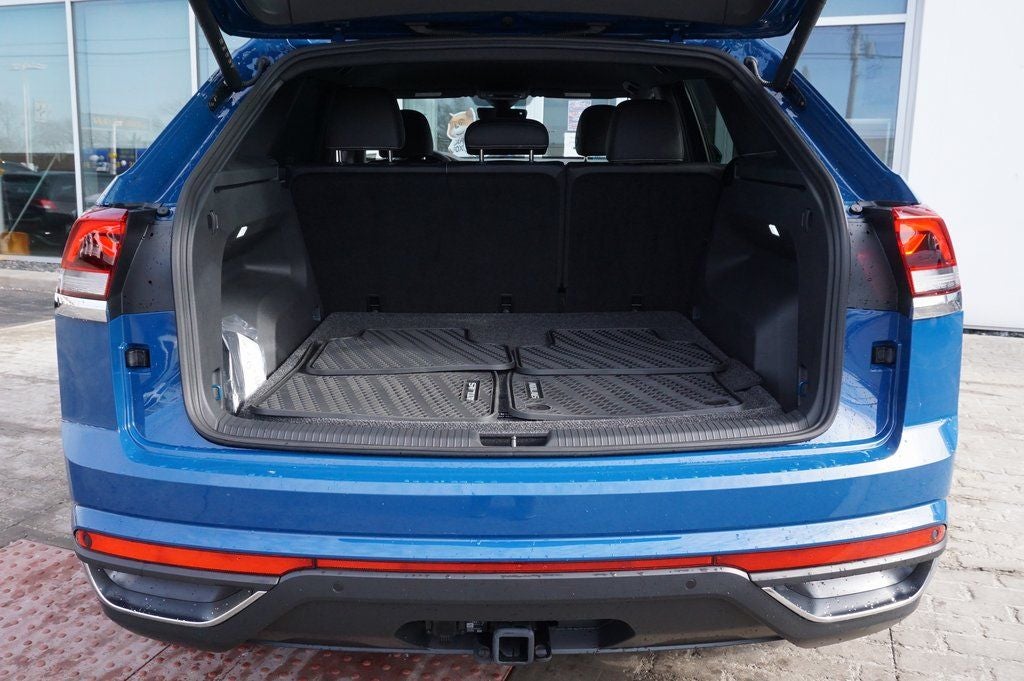 2025 Volkswagen Atlas Cross Sport 2.0T SE w/Technology