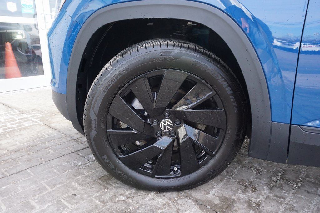 2025 Volkswagen Atlas Cross Sport 2.0T SE w/Technology