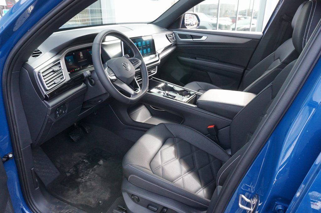 2025 Volkswagen Atlas Cross Sport 2.0T SE w/Technology