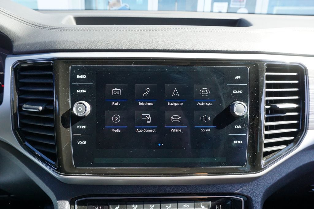 2022 Volkswagen Atlas Cross Sport 3.6L V6 SE w/Technology