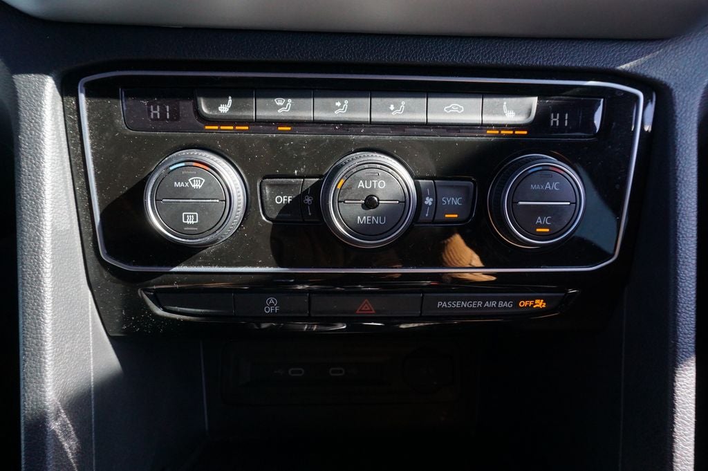 2022 Volkswagen Atlas Cross Sport 3.6L V6 SE w/Technology