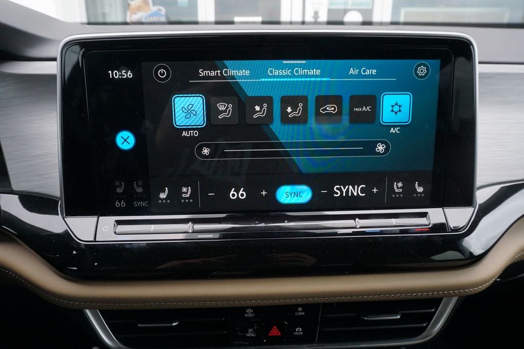 2025 Volkswagen Atlas Cross Sport 2.0T SE w/Technology