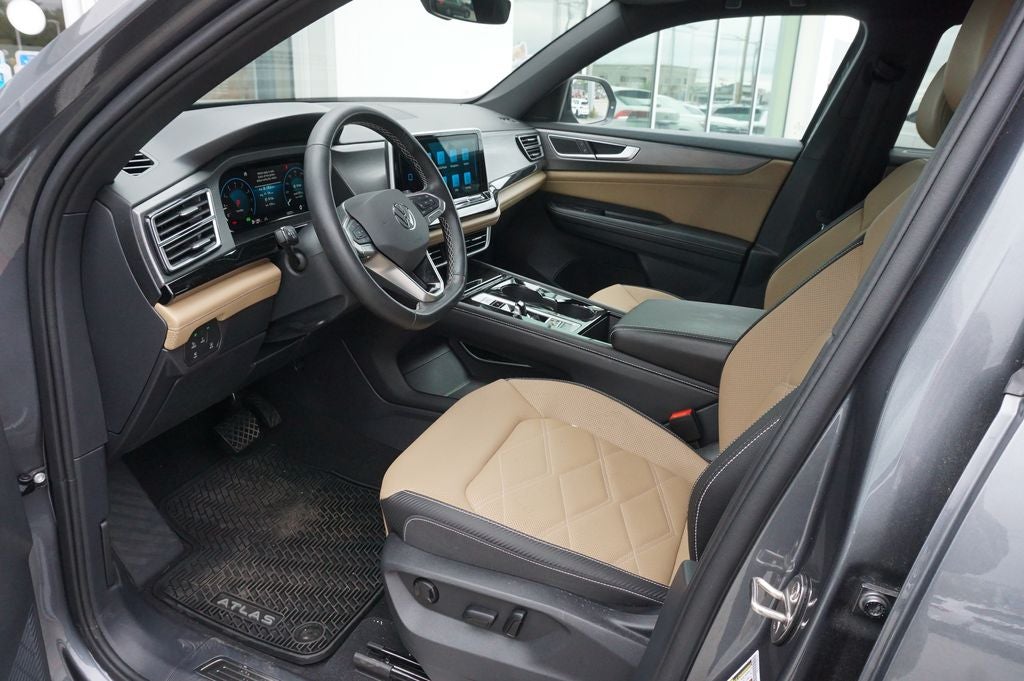 2025 Volkswagen Atlas Cross Sport 2.0T SE w/Technology