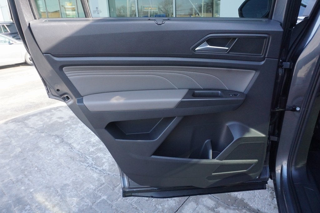 2023 Volkswagen Atlas 2.0T SE w/Technology