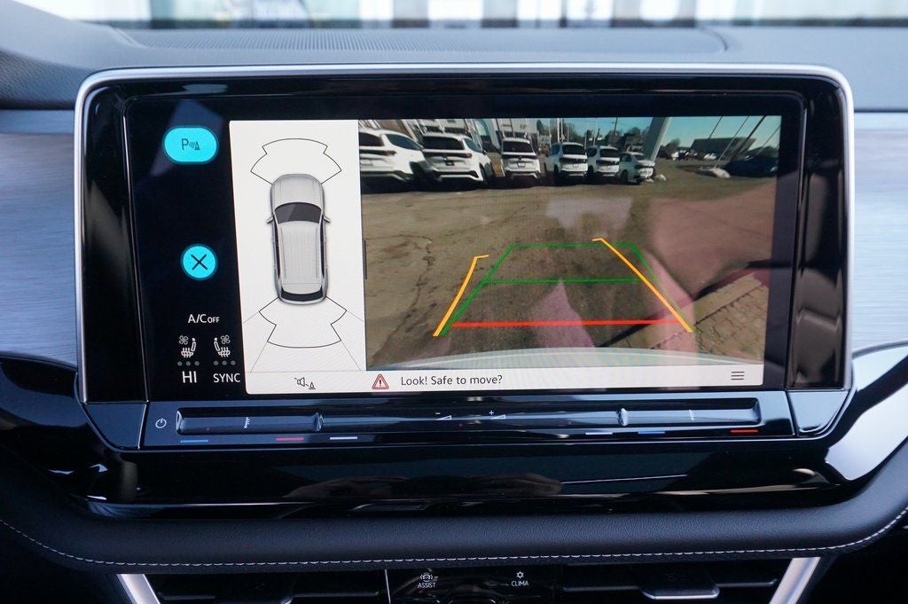 2026 Volkswagen Atlas Cross Sport 2.0T SE w/Technology