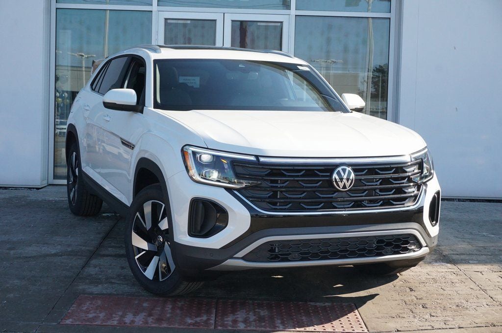 2026 Volkswagen Atlas Cross Sport 2.0T SE w/Technology