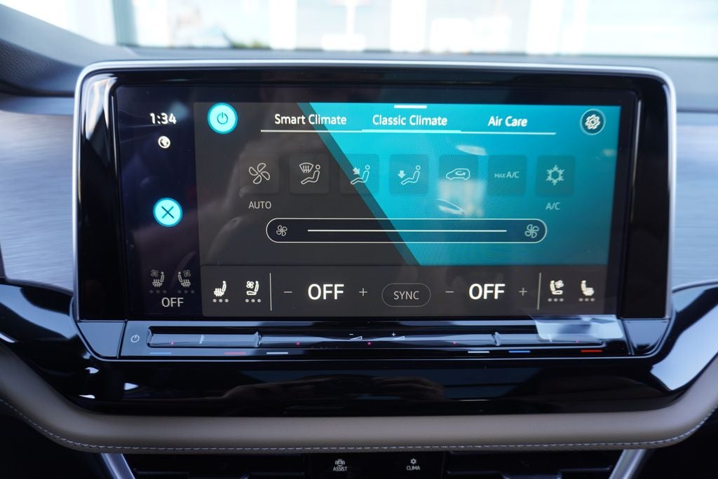 2026 Volkswagen Atlas Cross Sport SE w/Technology