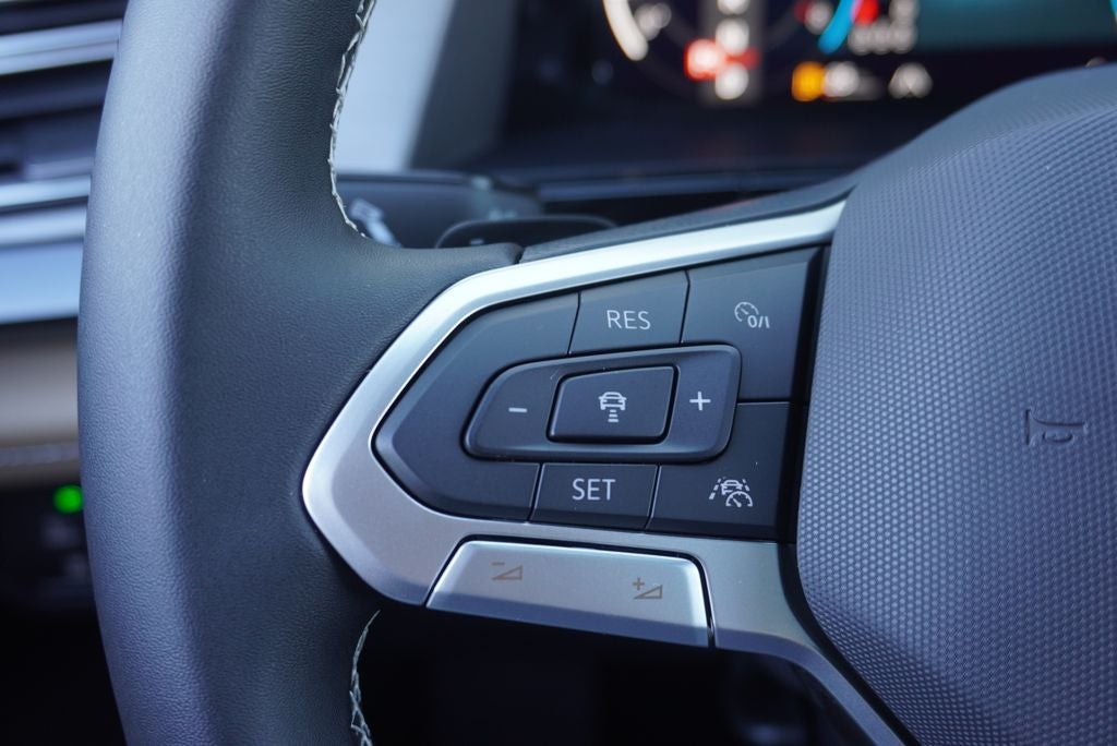 2026 Volkswagen Atlas Cross Sport SE w/Technology