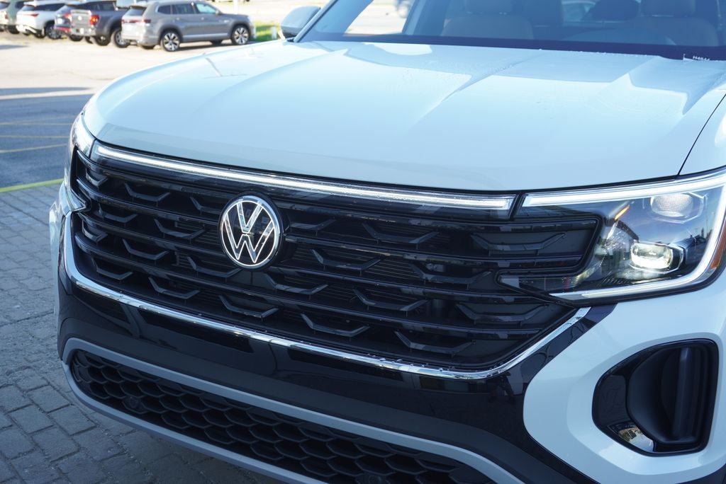 2026 Volkswagen Atlas Cross Sport SE w/Technology