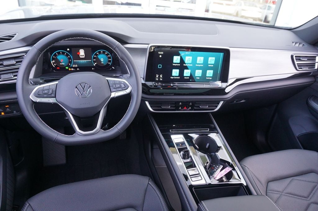 2026 Volkswagen Atlas Cross Sport 2.0T SE w/Technology