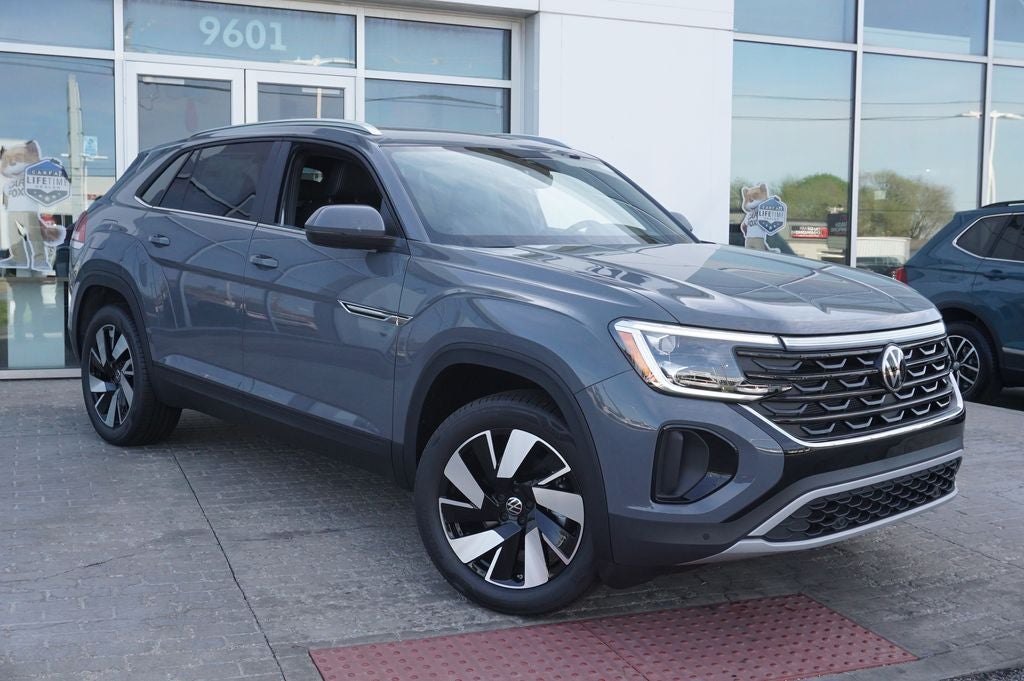 2026 Volkswagen Atlas Cross Sport 2.0T SE w/Technology