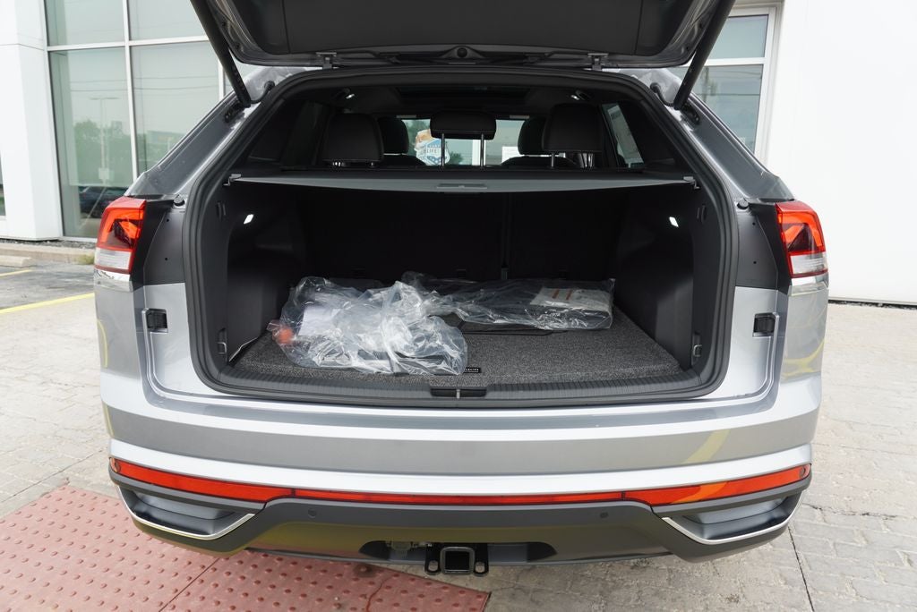 2026 Volkswagen Atlas Cross Sport SE w/Technology