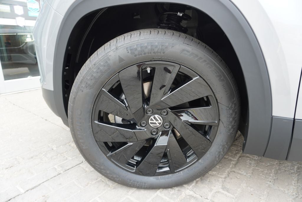 2026 Volkswagen Atlas Cross Sport SE w/Technology