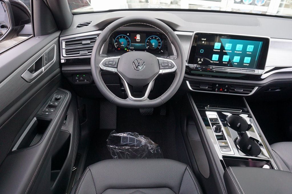 2026 Volkswagen Atlas Cross Sport 2.0T SE w/Technology