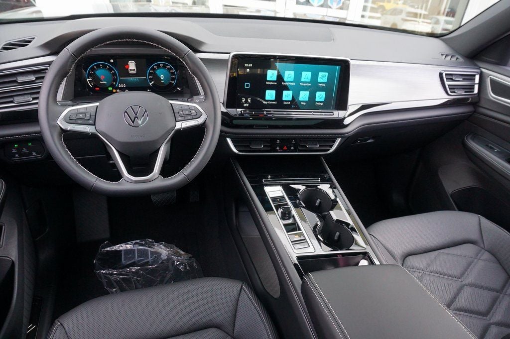 2026 Volkswagen Atlas Cross Sport 2.0T SE w/Technology