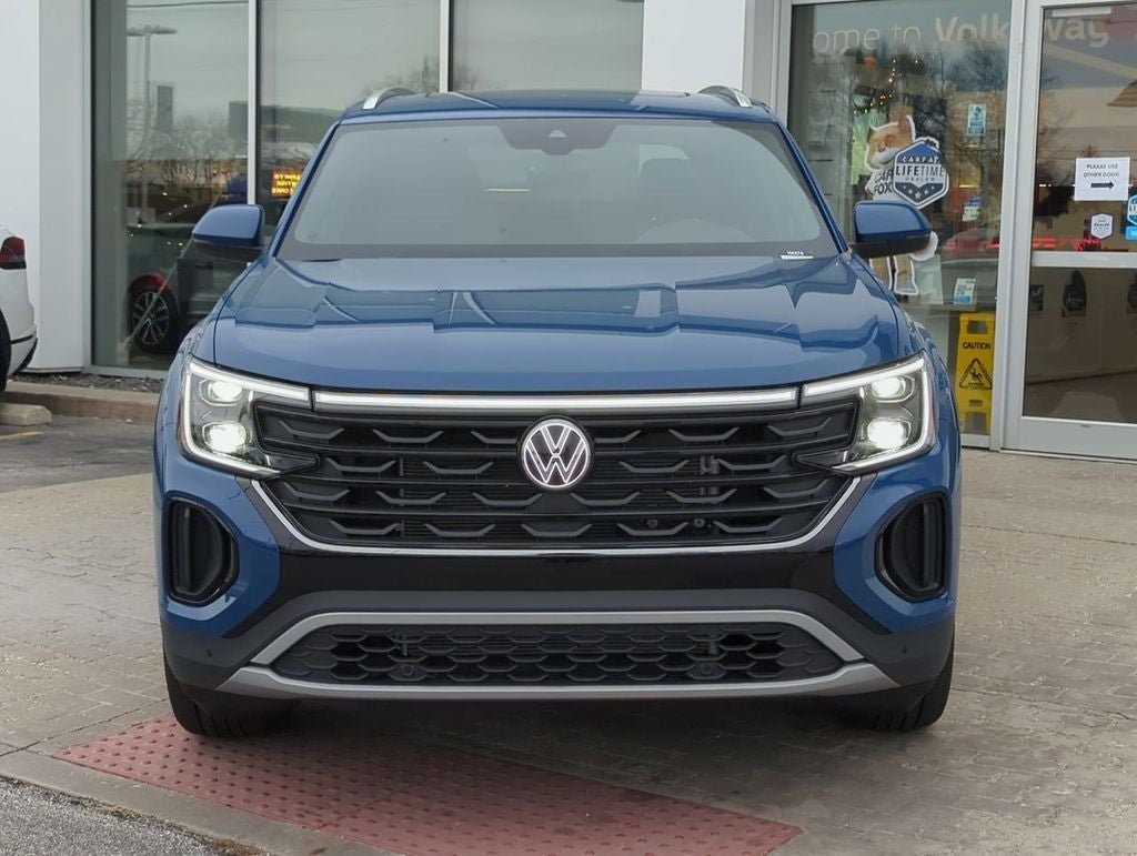 2026 Volkswagen Atlas Cross Sport 2.0T SE w/Technology