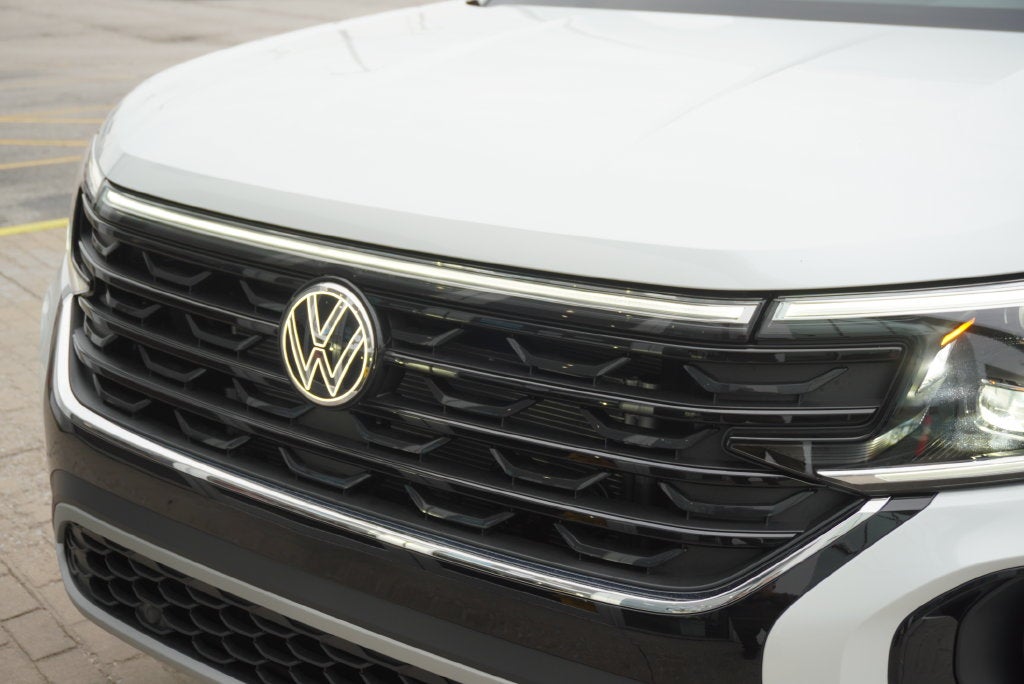 2026 Volkswagen Atlas Cross Sport SE w/Technology