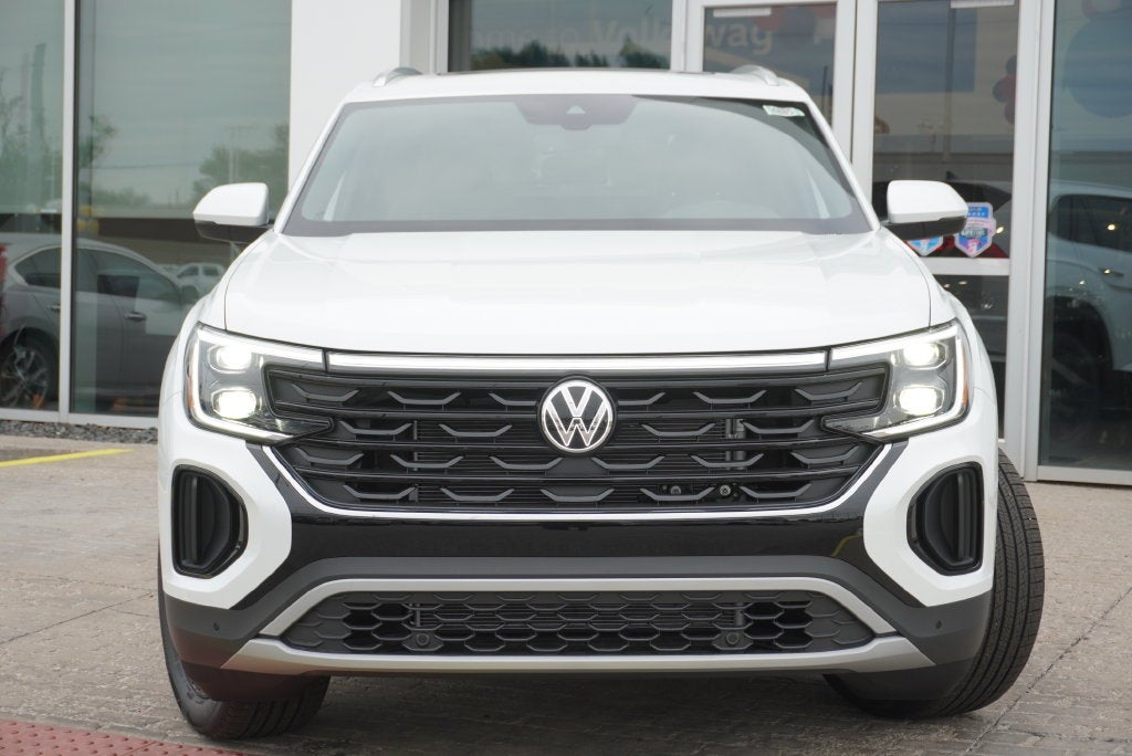 2026 Volkswagen Atlas Cross Sport SE w/Technology