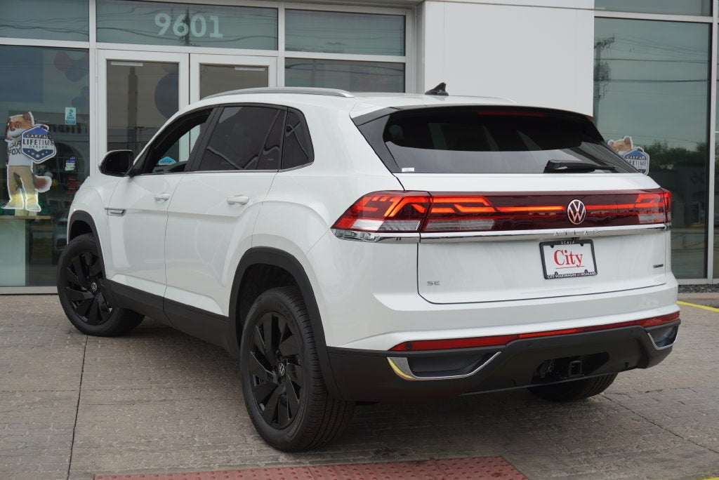 2026 Volkswagen Atlas Cross Sport SE w/Technology