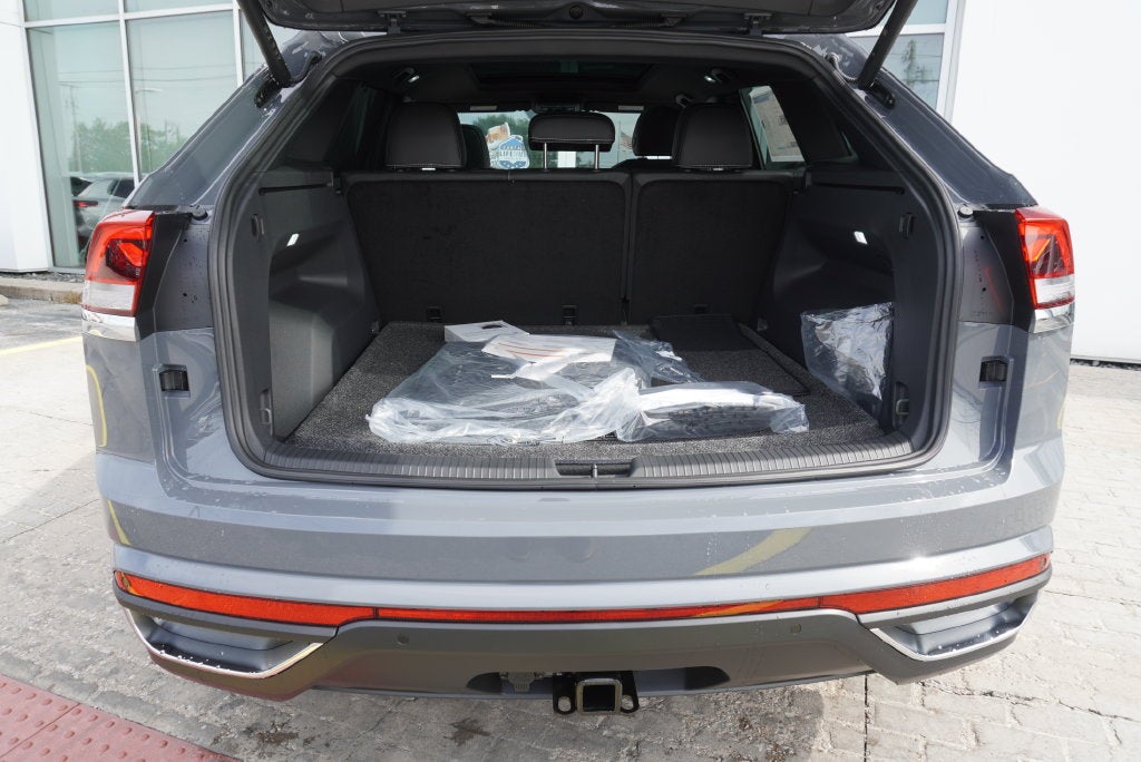 2026 Volkswagen Atlas Cross Sport SE w/Technology