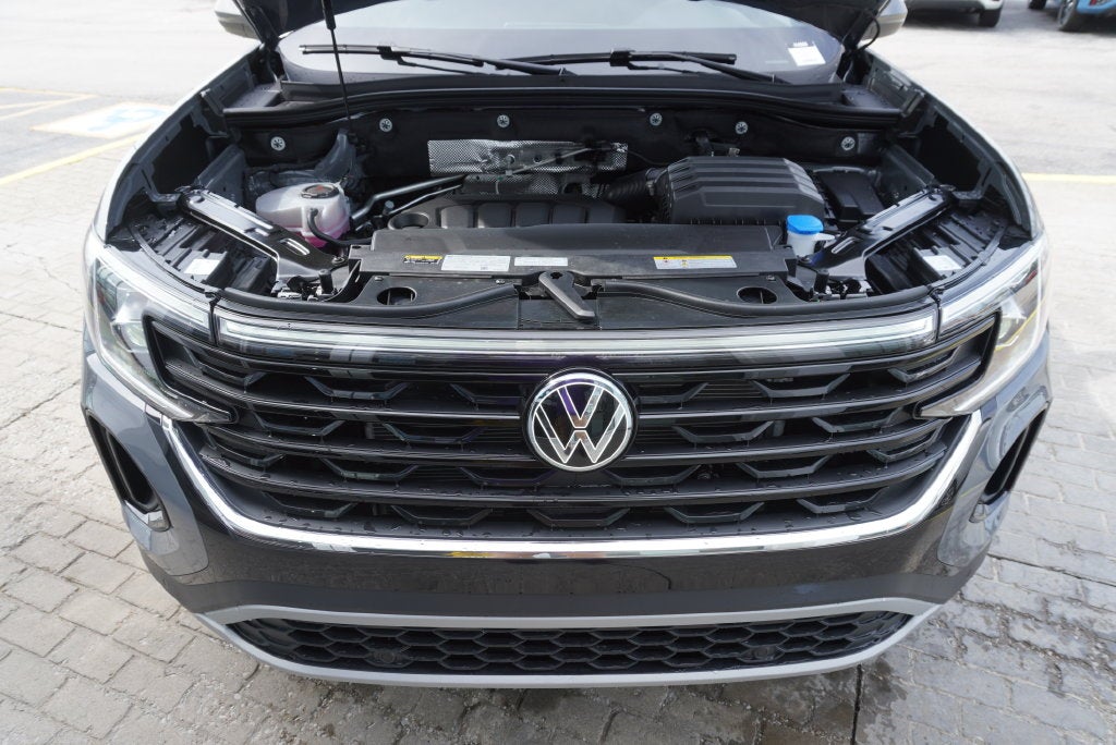 2026 Volkswagen Atlas Cross Sport SE w/Technology