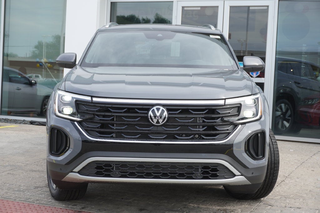 2026 Volkswagen Atlas Cross Sport SE w/Technology