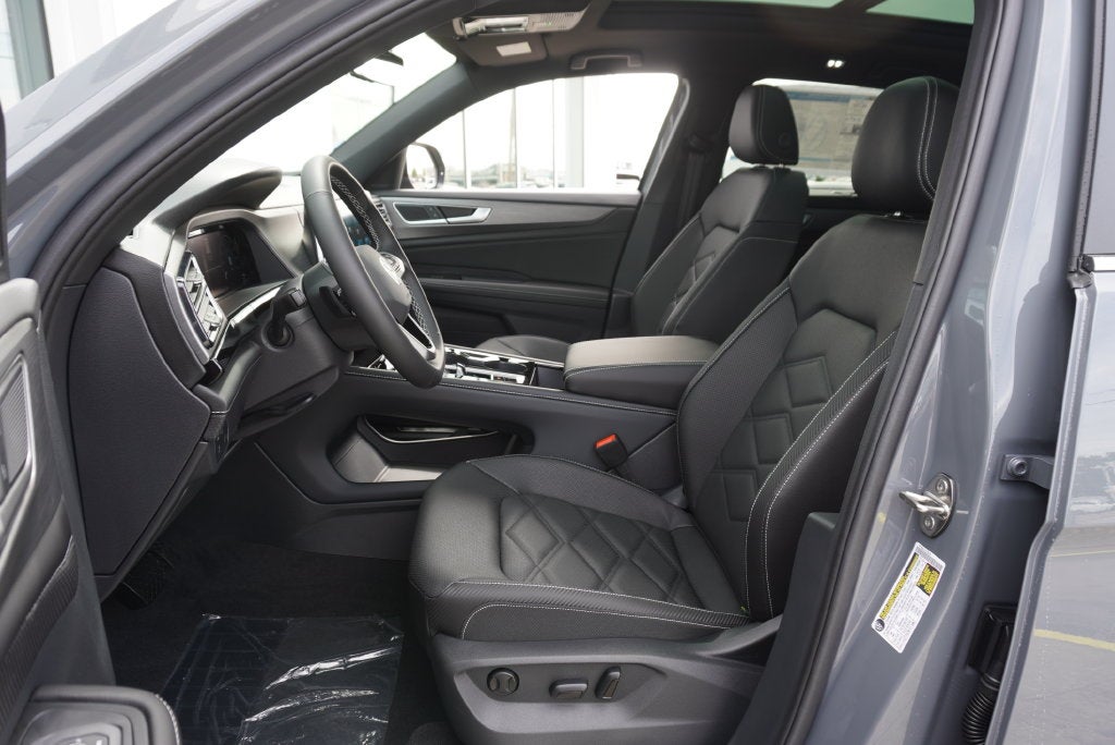 2026 Volkswagen Atlas Cross Sport SE w/Technology