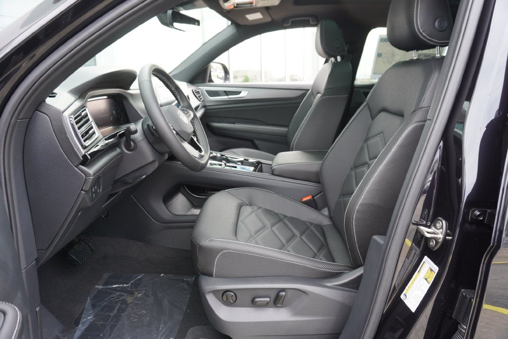 2026 Volkswagen Atlas Cross Sport SE w/Technology
