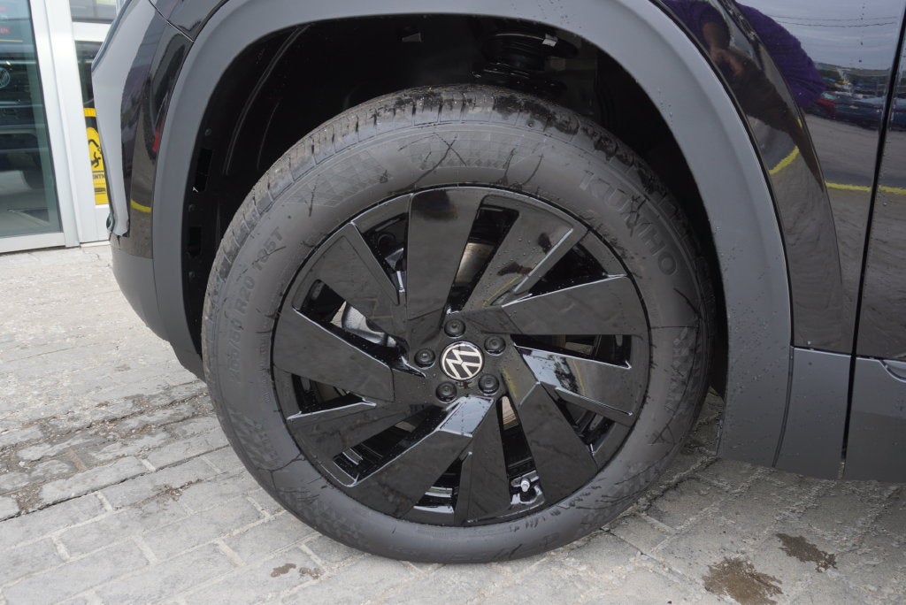 2026 Volkswagen Atlas Cross Sport SE w/Technology