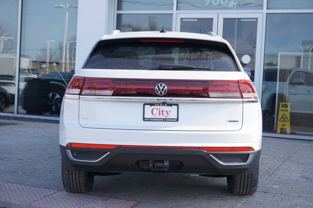 2026 Volkswagen Atlas Cross Sport 2.0T SE w/Technology