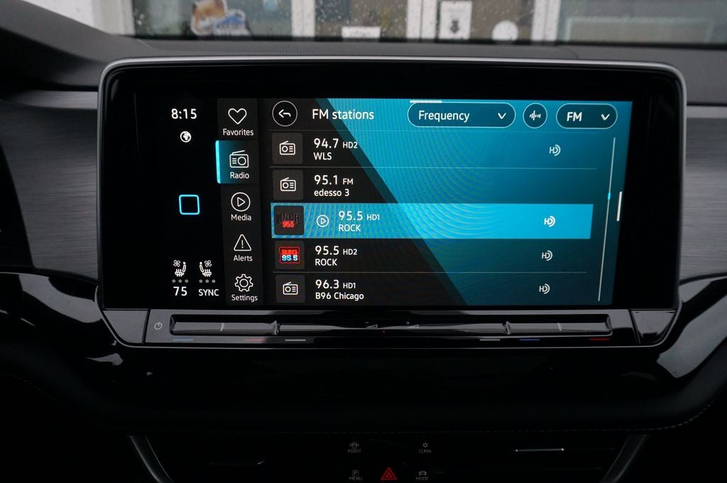 2026 Volkswagen Atlas Cross Sport 2.0T SE w/Technology