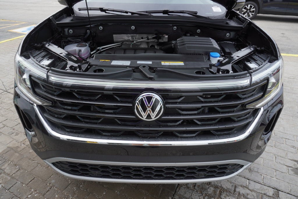 2026 Volkswagen Atlas Cross Sport SE w/Technology
