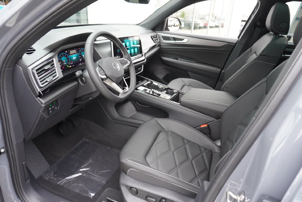 2026 Volkswagen Atlas Cross Sport SE w/Technology