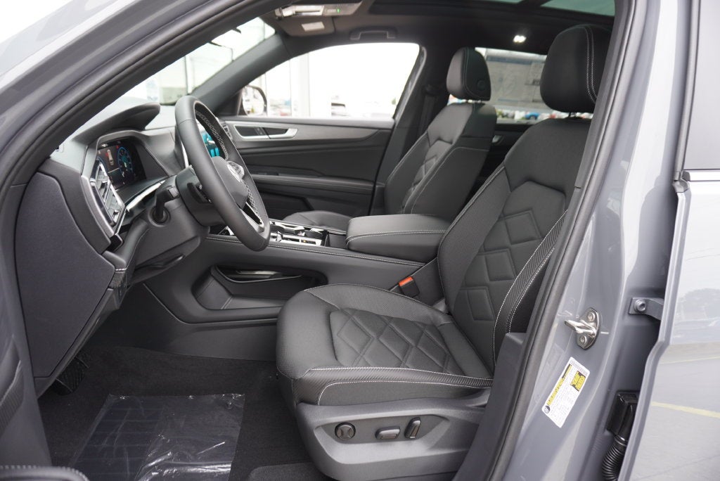 2026 Volkswagen Atlas Cross Sport SE w/Technology