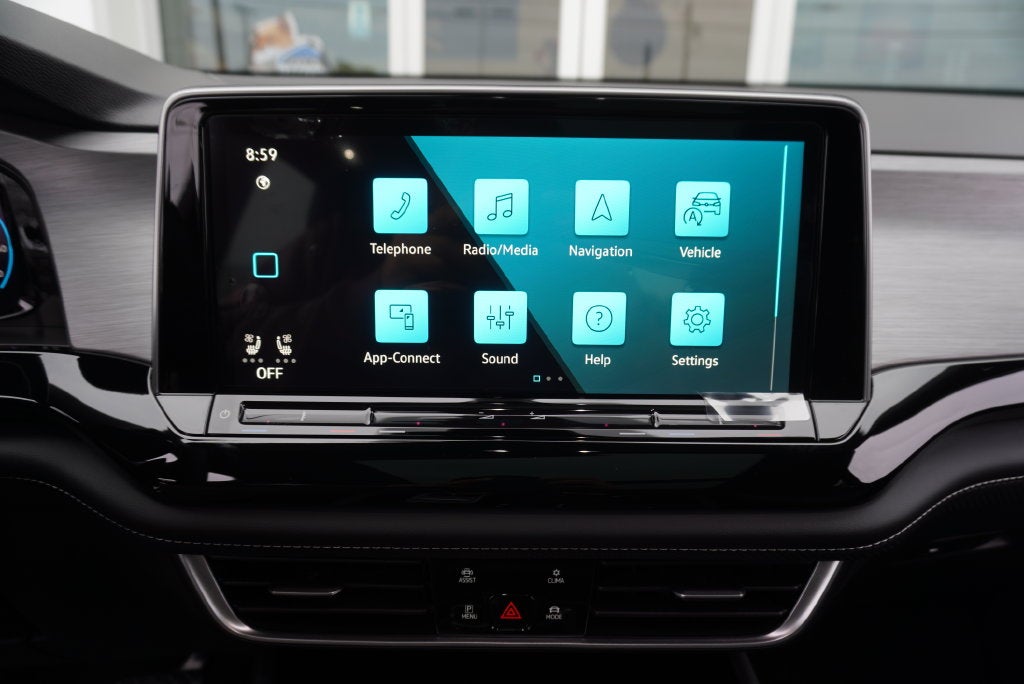 2026 Volkswagen Atlas Cross Sport SE w/Technology