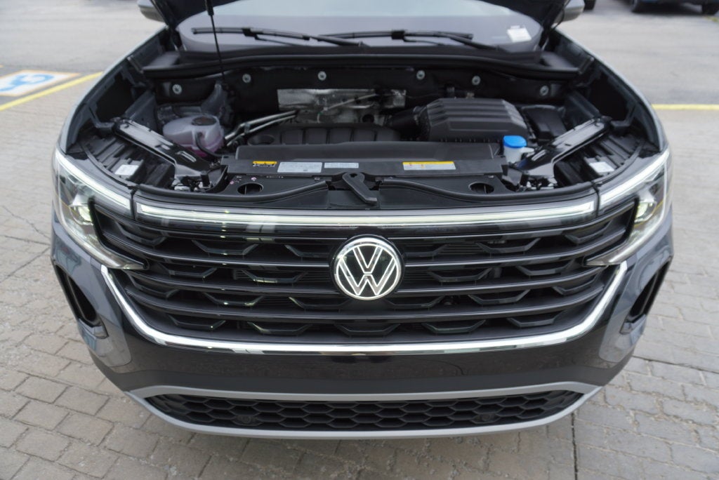 2026 Volkswagen Atlas Cross Sport SE w/Technology
