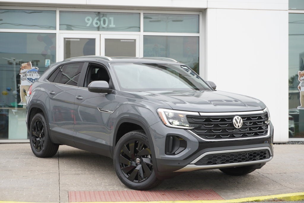 2026 Volkswagen Atlas Cross Sport SE w/Technology